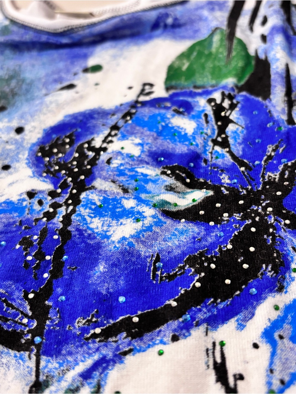 Jess Jane Floral Top Size L Midnight Rhinestones Abstract Blue Green Black Art